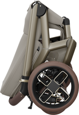 Maxi-Cosi FAME 8 Piece Ultimate Travel System - Sapphire Sand