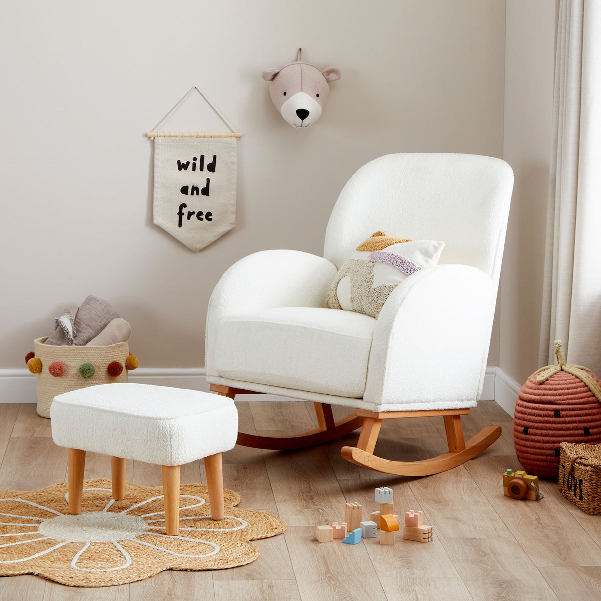 Babymore Caro Ultimate Nursery & Travel Bundle - White