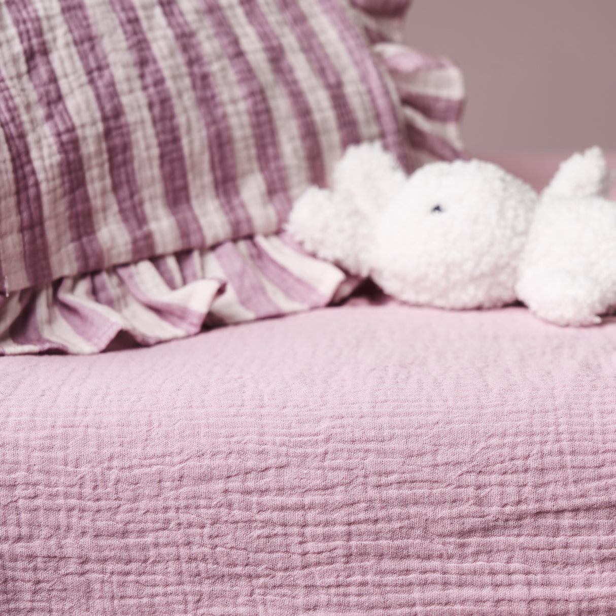 Obaby Muslin Fitted Sheet 120cm x 60cm - Berry