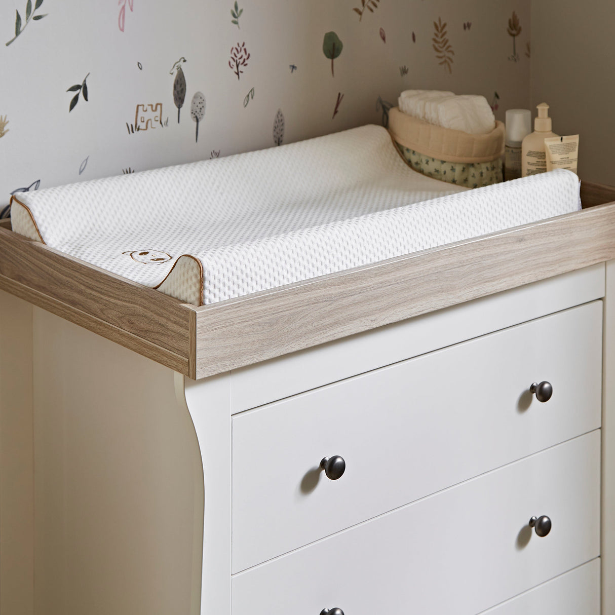 CuddleCo Wedge Changing Mat - Bamboo