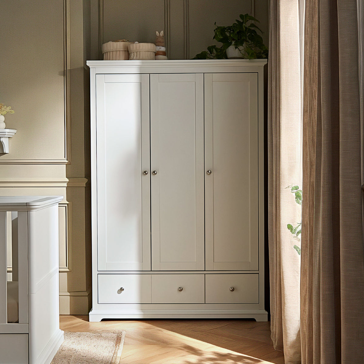 CuddleCo Beaumont Triple Wardrobe - White