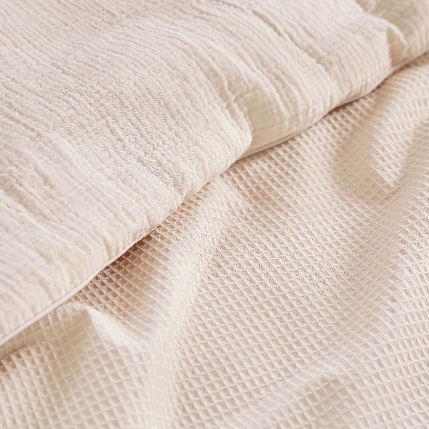 CuddleCo Cot Bed Quilt  - Cashmere Waffle