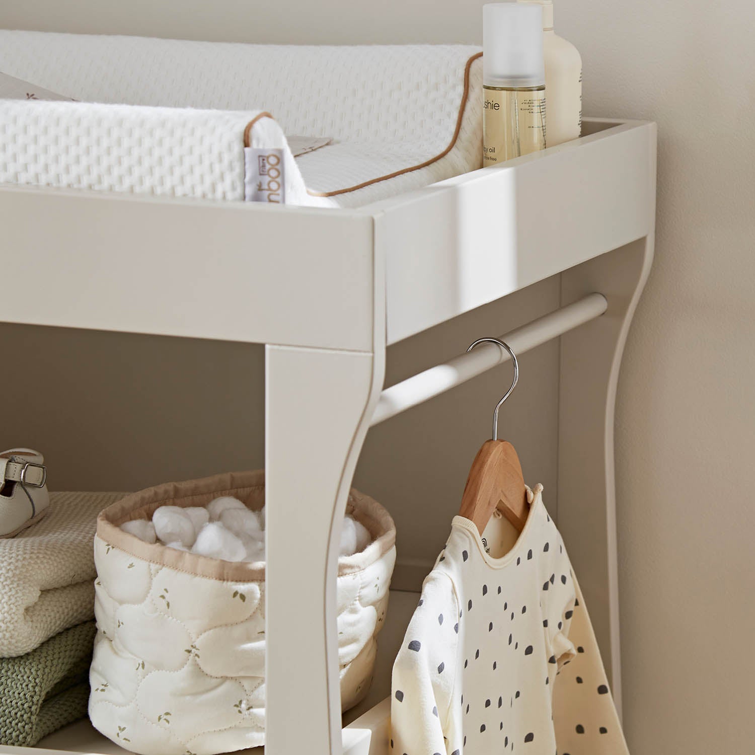 CuddleCo Clara Mini Changer - Cashmere