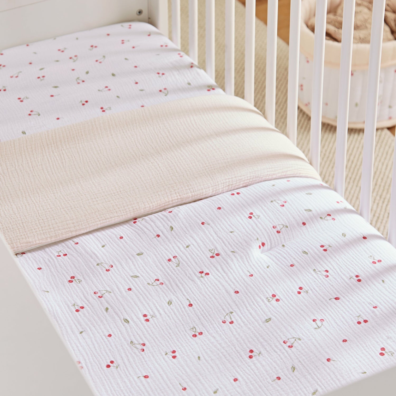 CuddleCo 4 Piece Cot Bed Bedding Set - Ditsy Cherry