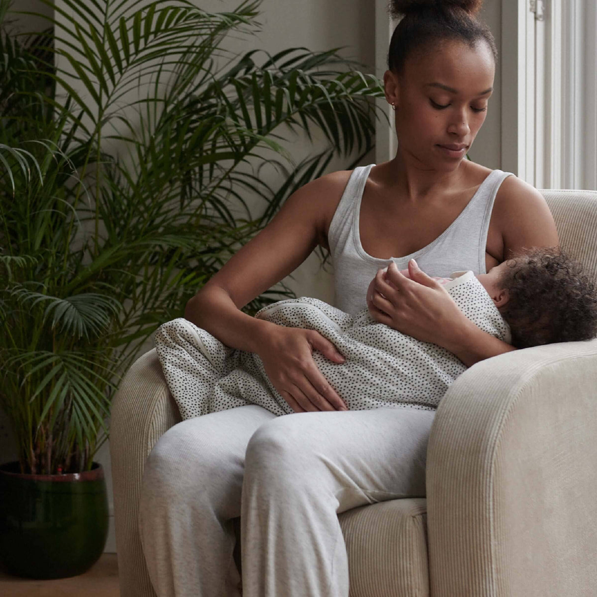 CuddleCo Etta Nursing Chair - Sand