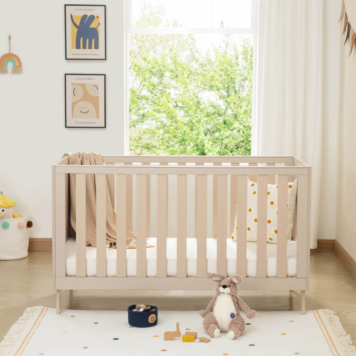 Babymore Dante Cot Bed - Cashmere