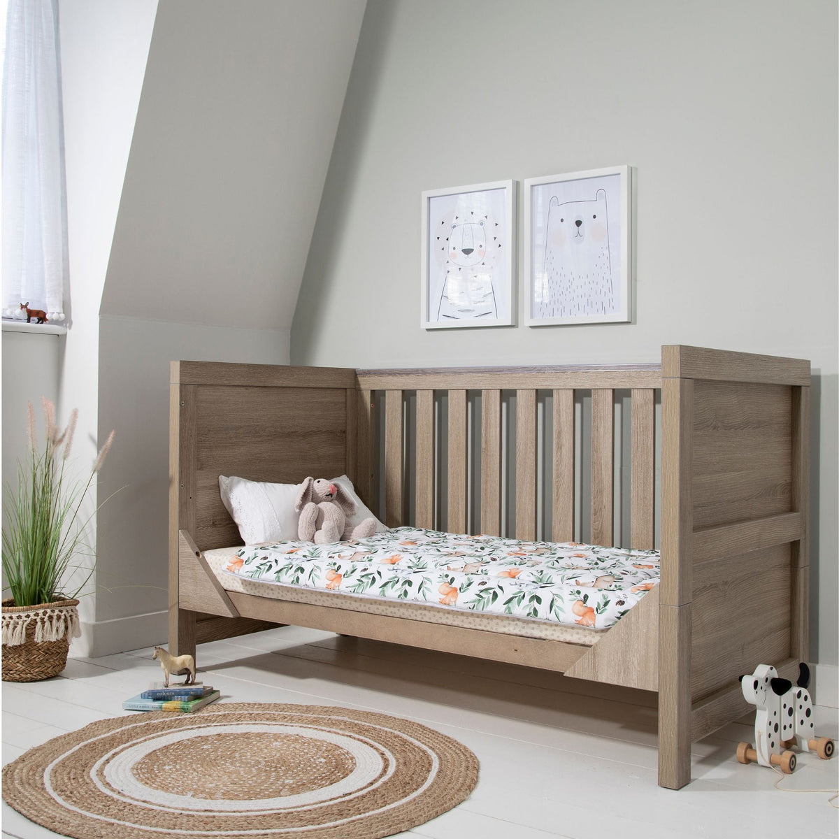 Tutti Bambini Modena 3 in 1 Cot Bed - Oak