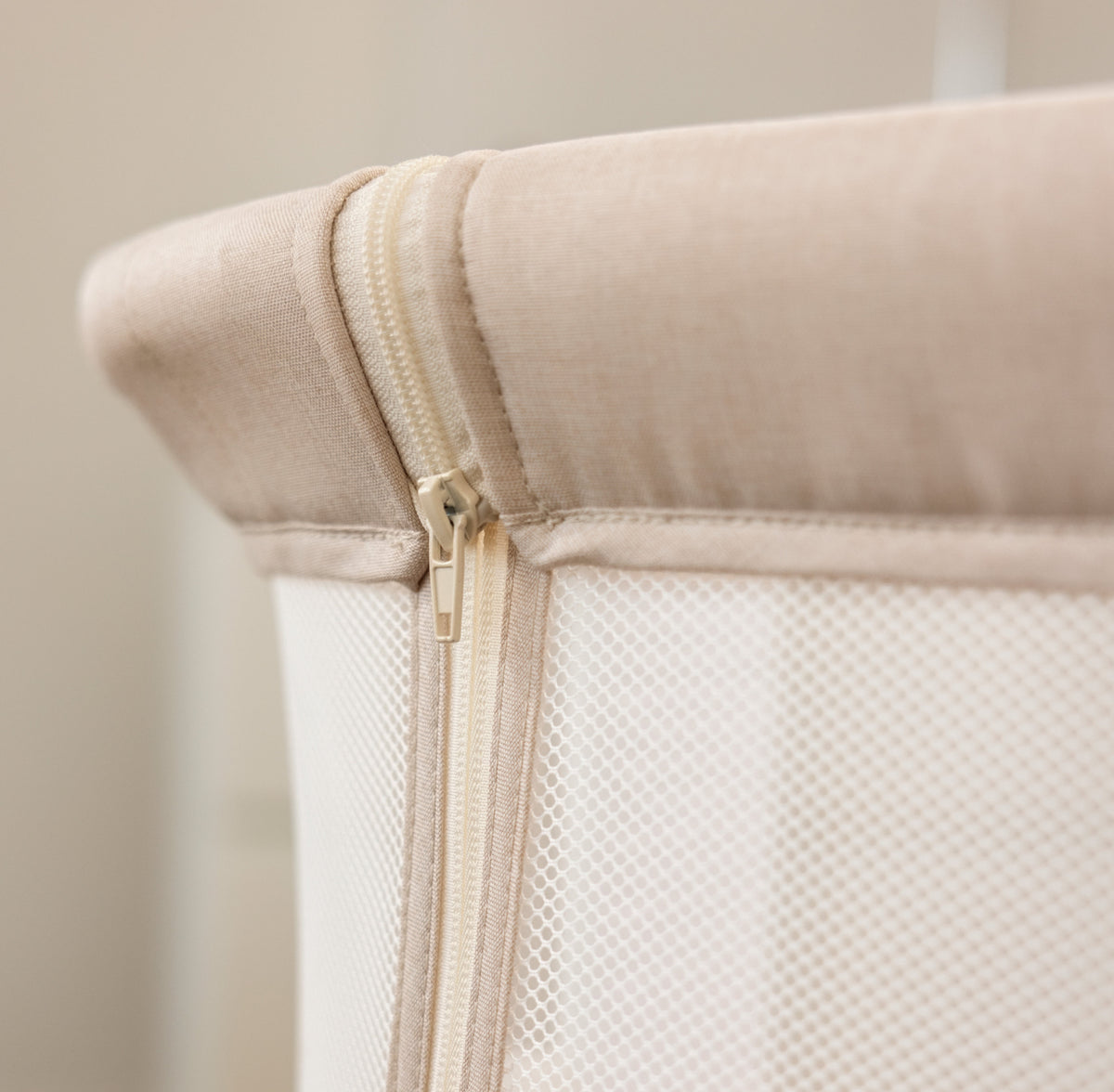 Obaby Cloud Bedside Crib - Oatmeal
