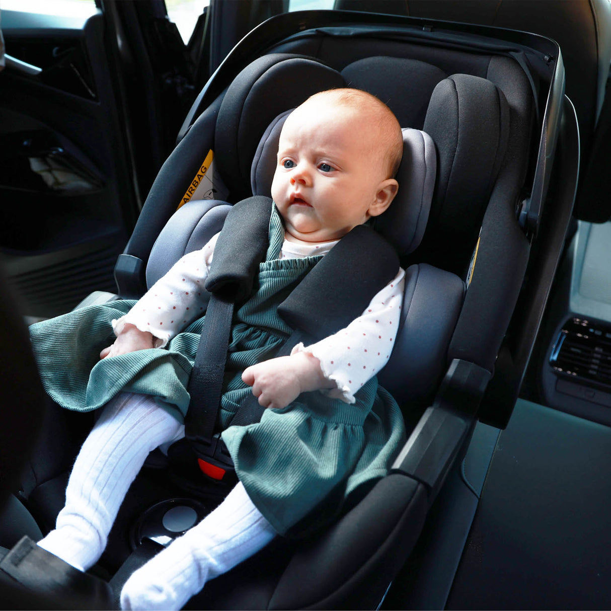 Babymore Pecan i-Size Baby Car Seat with Isofix Base