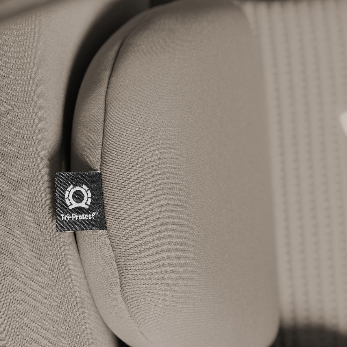 Joie i-Level Pro Signature i-Size Car Seat - Maple 27