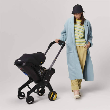 Doona i Infant Car Seat Stroller + IsoFix Base - Nitro Black 2