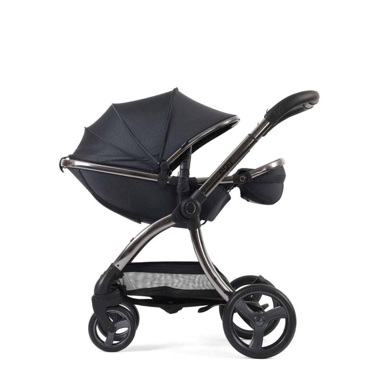 Egg 3 Luxury Shell 360 Travel System Bundle - Carbonite
