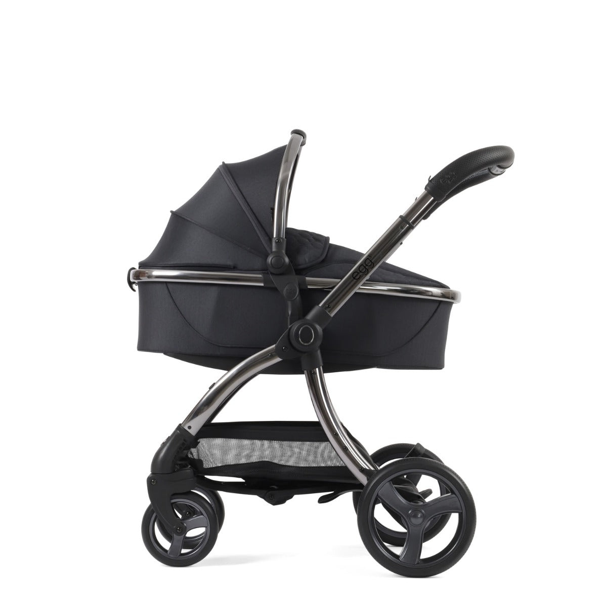 Egg 3 Luxury Shell 360 Travel System Bundle - Carbonite