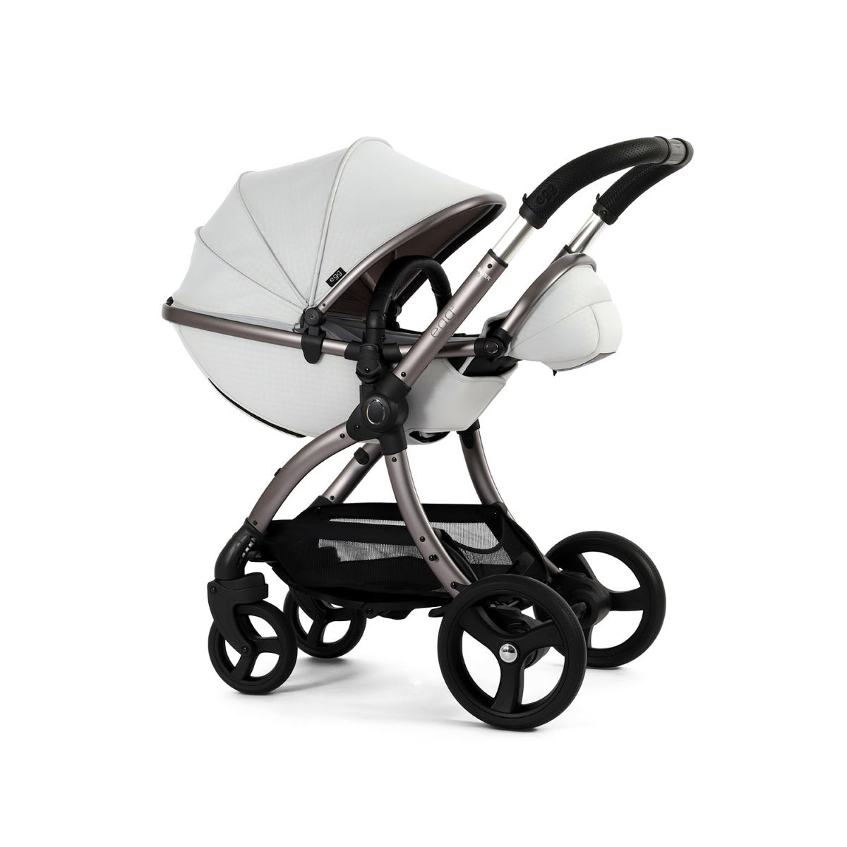 Egg 3 Luxury Cybex Cloud T i-Size Special Edition Travel System Bundle - Houndstooth Silver 31