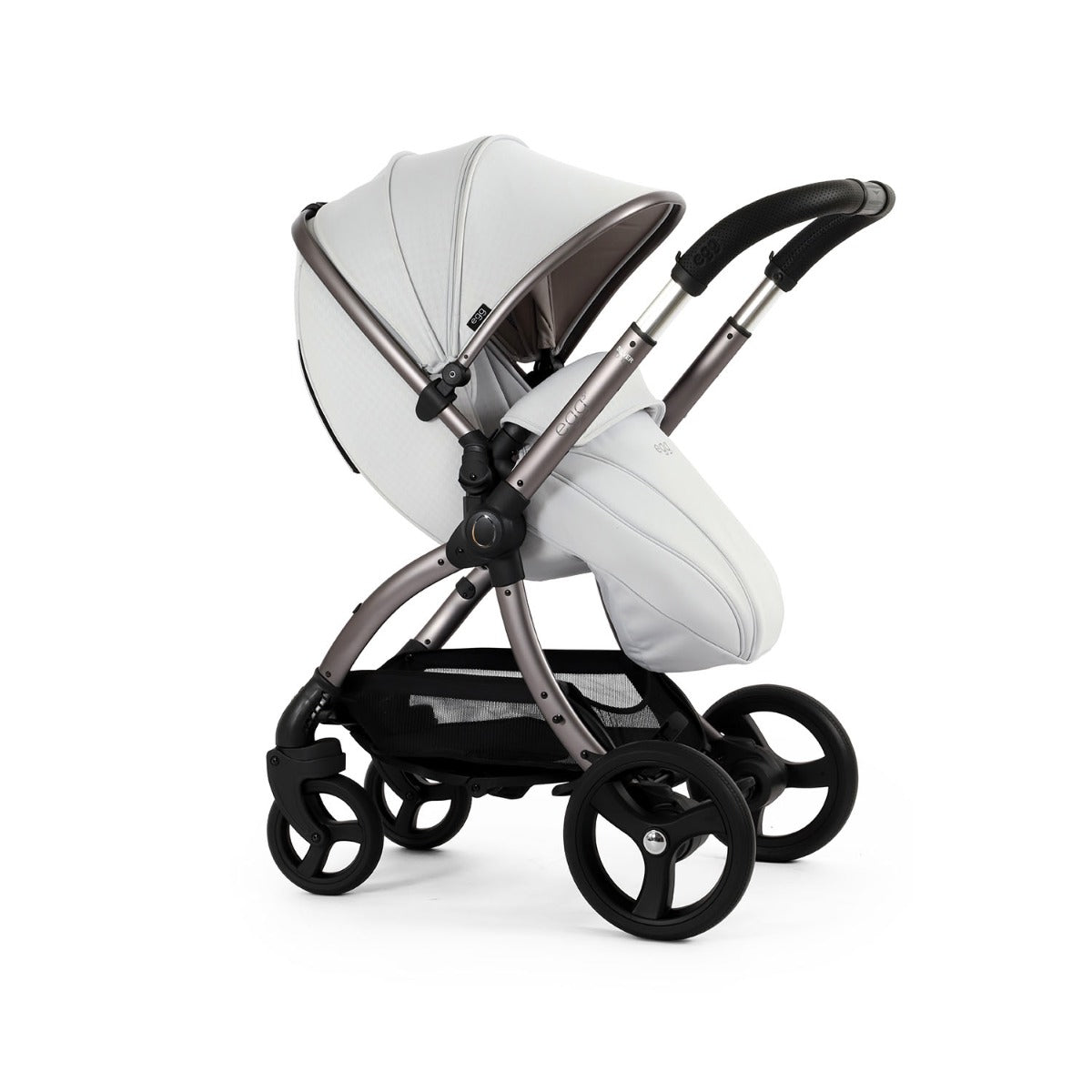 Egg 3 Luxury Cybex Cloud T i-Size Special Edition Travel System Bundle - Houndstooth Silver 42