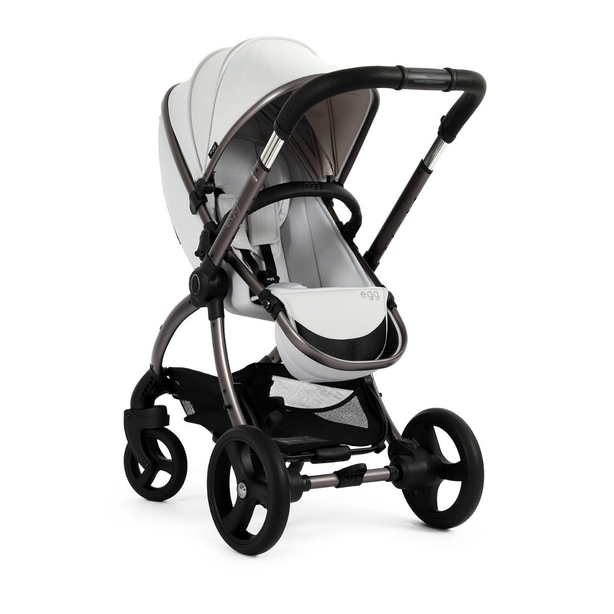Egg 3 Luxury Cybex Cloud T i-Size Special Edition Travel System Bundle - Houndstooth Silver 69