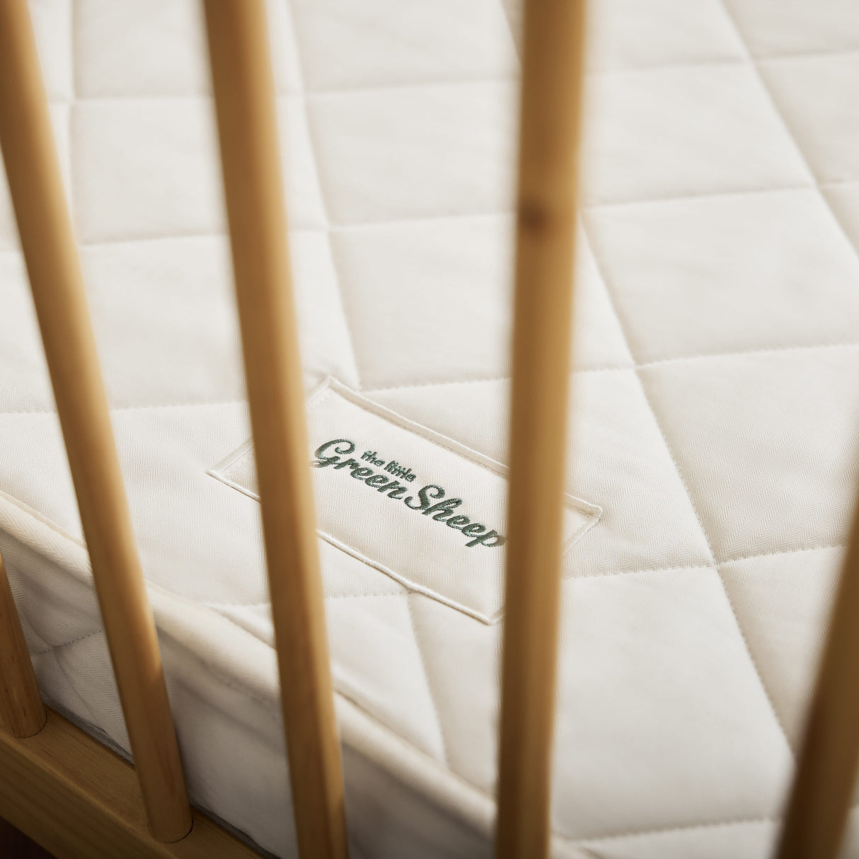 Little Green Sheep Natural Pocket Sprung Cot Mattress 60x120cm
