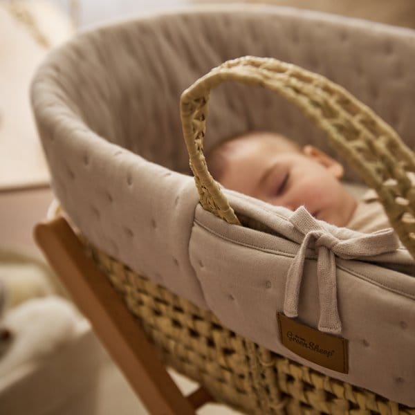 Little Green Sheep Organic Dimple Quilt Moses Basket & Mattress Truffle