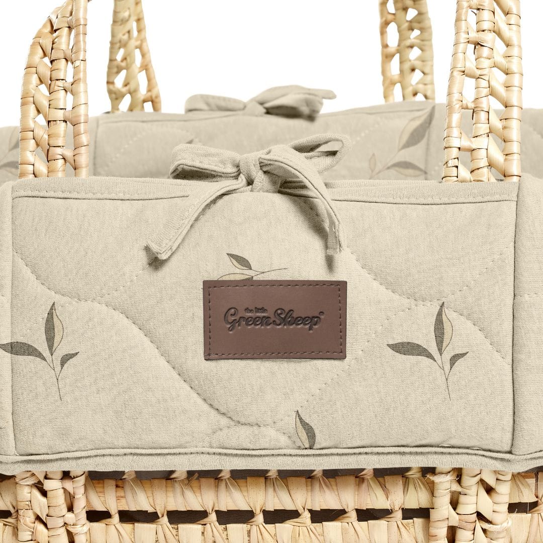 Little Green Sheep Organic Leaves Quilt Moses Basket, Mattress & Natural Foldable Stand