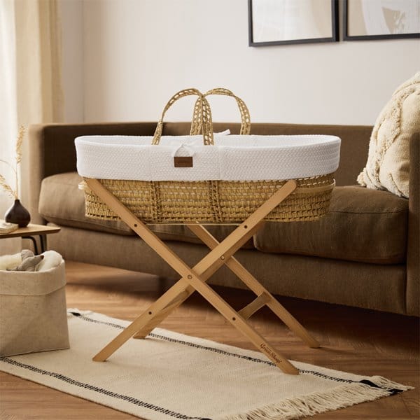 Little Green Sheep Organic Wheat Knit Moses Basket & Mattress White
