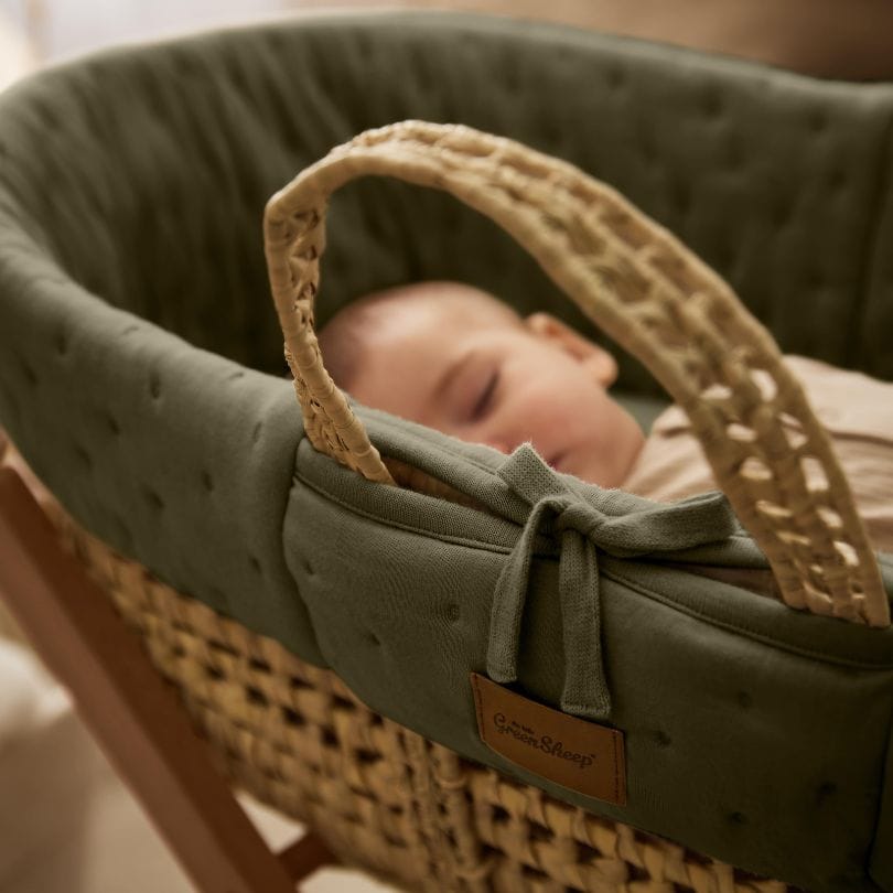 Little Green Sheep Organic Dimple Quilt Moses Basket & Mattress Juniper