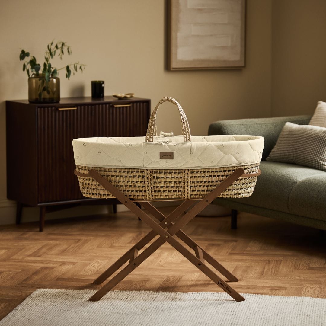 Little Green Sheep Organic Floral Quilt Moses Basket, Mattress & Walnut Foldable Stand