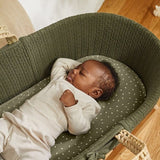 Little Green Sheep Organic Knitted Moses Basket, Mattress & Natural Foldable Stand Juniper