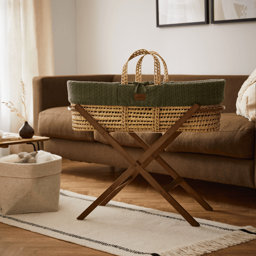 Little Green Sheep Organic Knitted Moses Basket, Mattress & Walnut Foldable Stand Juniper