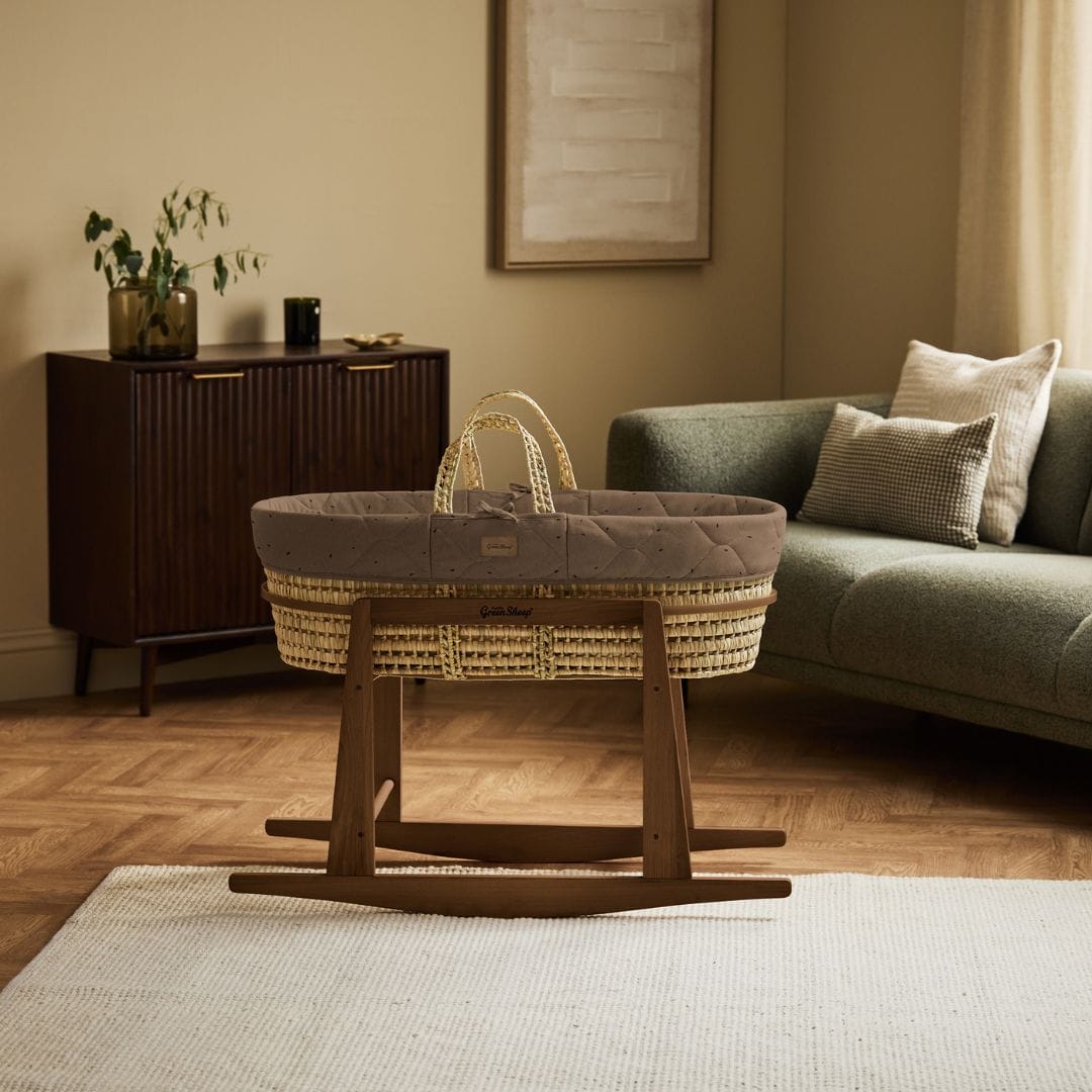 Little Green Sheep Organic Quilt Moses Basket, Mattress & Walnut Rocking Stand Cocoa with Ebony Rice