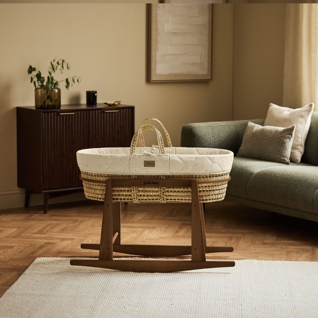 Little Green Sheep Organic Quilt Moses Basket, Mattress & Walnut Rocking Stand Linen with Cocoa Rice