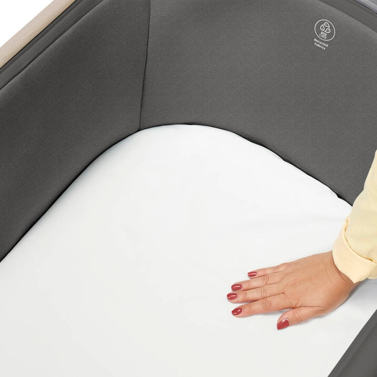 Maxi-Cosi Iora Co-Sleeper - Beyond Graphite 11