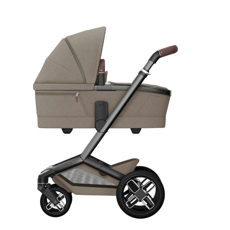 Maxi-Cosi Fame Pushchair + Carrycot - Twillic Truffle with Black Wheels 1
