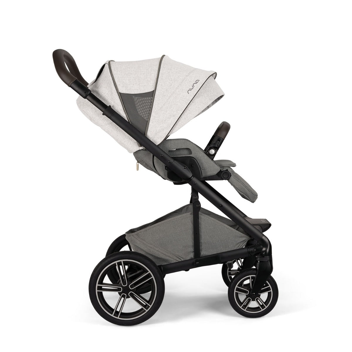 Nuna MIXX Next Pushchair + CARI Carrycot + BASE Next - Mineral 17