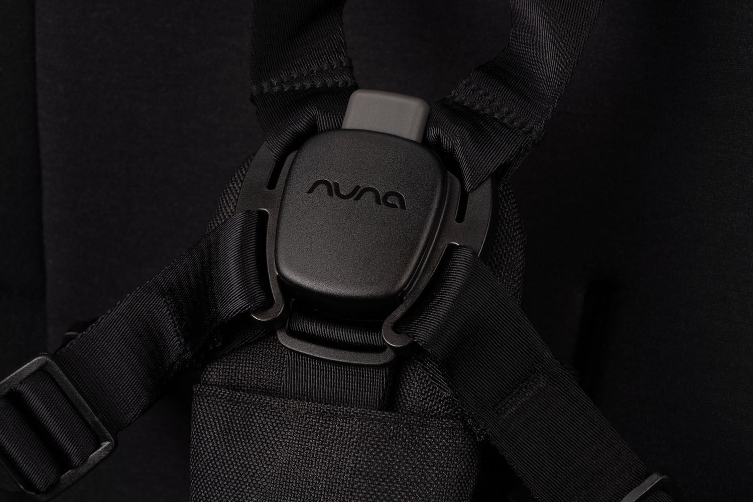 Nuna TRIV Next Stroller + CARI Carrycot - Caviar 8