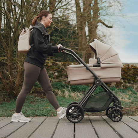 Silver Cross Reef 2 with First Bed Folding Carrycot and Accessory Bundle - Mocha 8