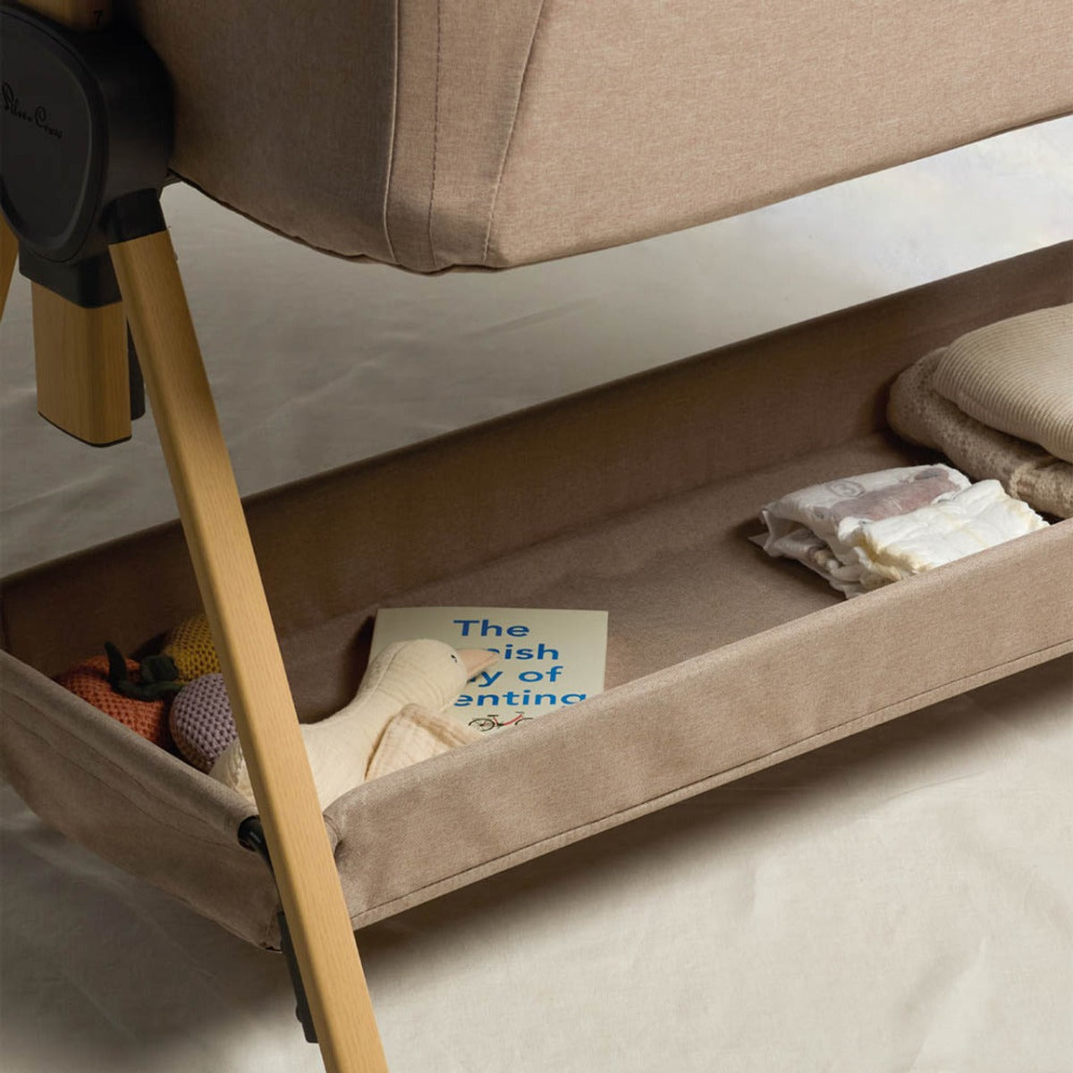 Silver Cross Lunar Bedside Crib - Oatmeal 5