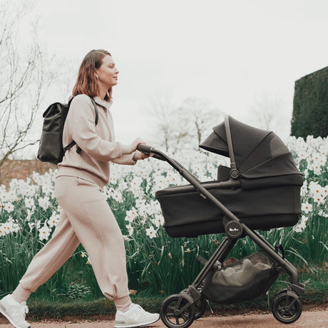 Silver Cross Dune 2 with First Bed Folding Carrycot and Accessory Bundle - Space 8