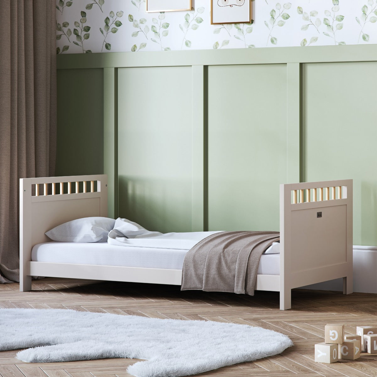 Silver Cross Seville 3 Piece Complete Room Set - Cashmere Oak 4